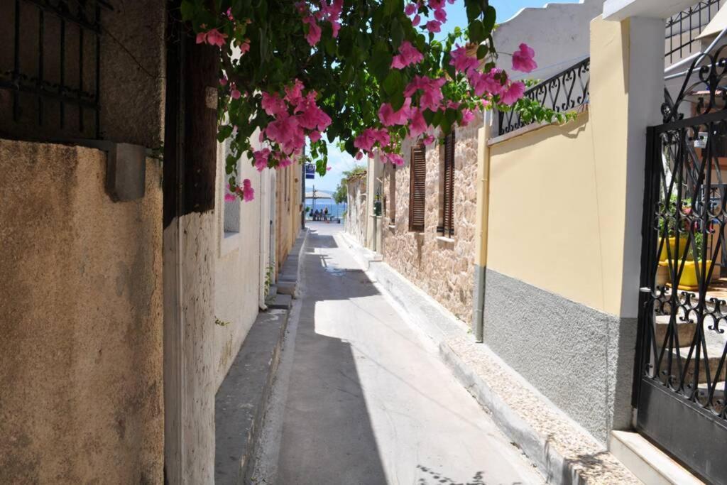 κέντρο ήσυχη κατοικία90τμ δίπλα στη θάλασσα *