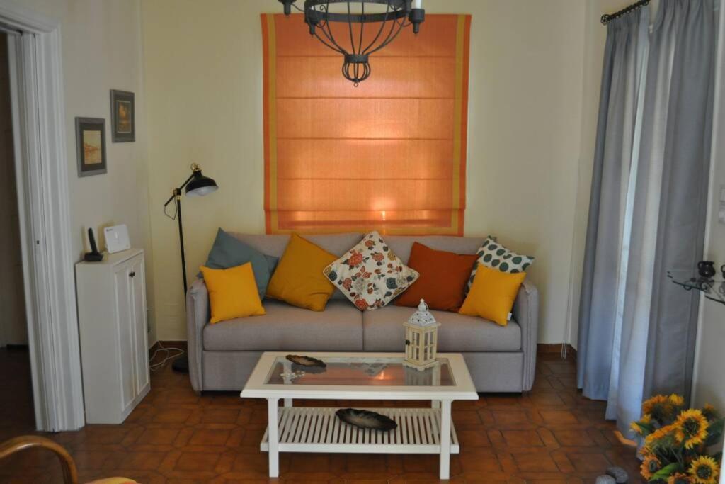 Appartement κέντρο ήσυχη κατοικία90τμ δίπλα στη θάλασσα *